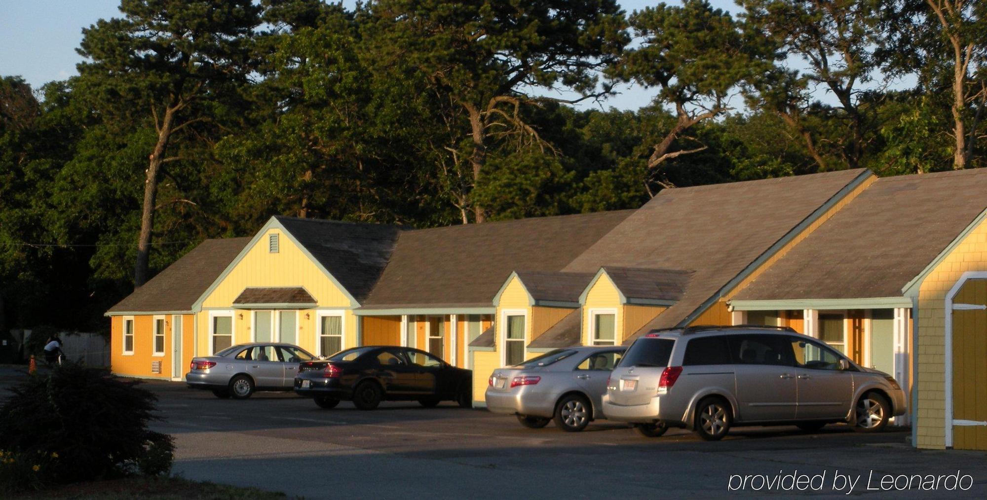Howard Johnson By Wyndham West Yarmouth Cape Cod Exterior photo