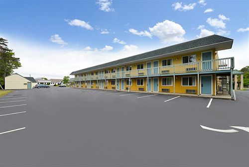 Howard Johnson By Wyndham West Yarmouth Cape Cod Exterior photo